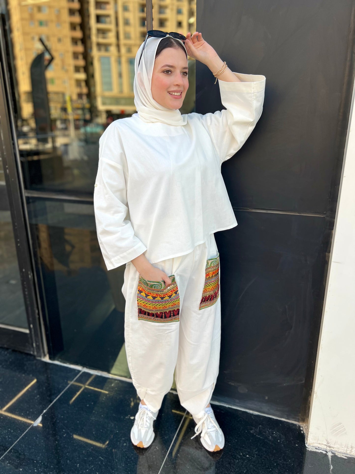 White Pockets Set