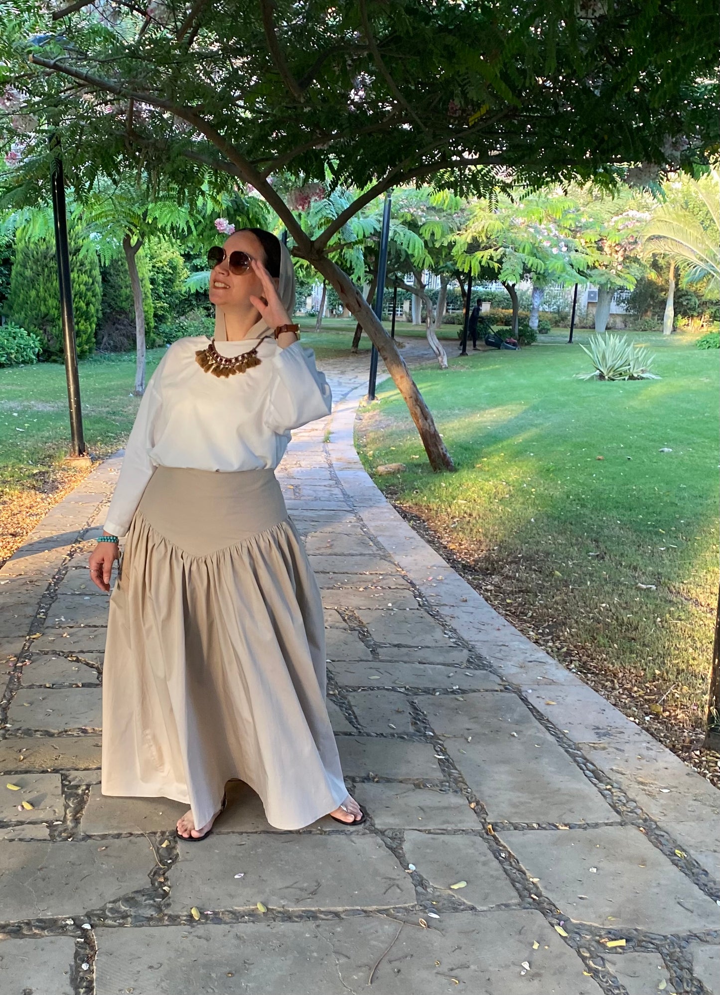 Yoke skirt beige