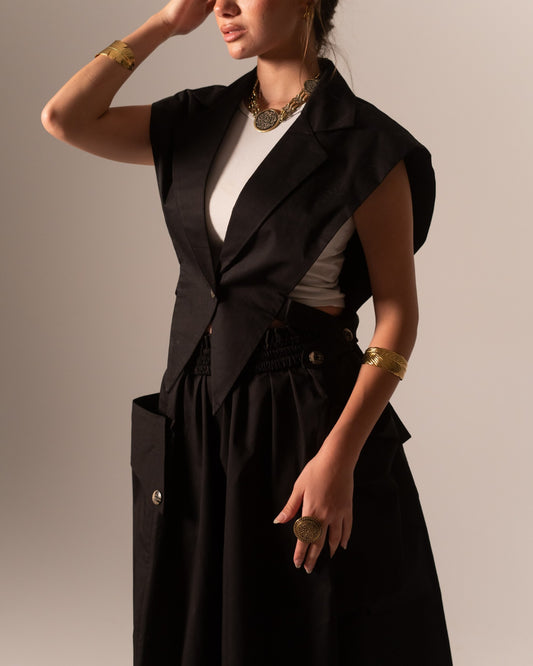 AURA VEST OBSIDIAN